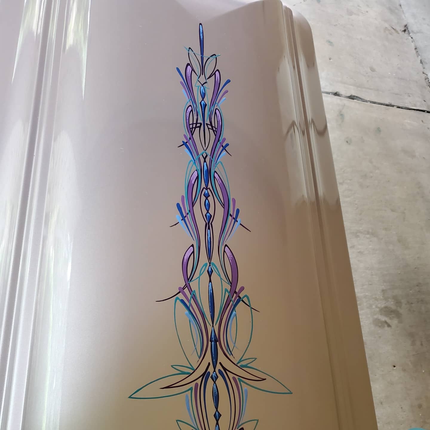 Kong pinstriping work
