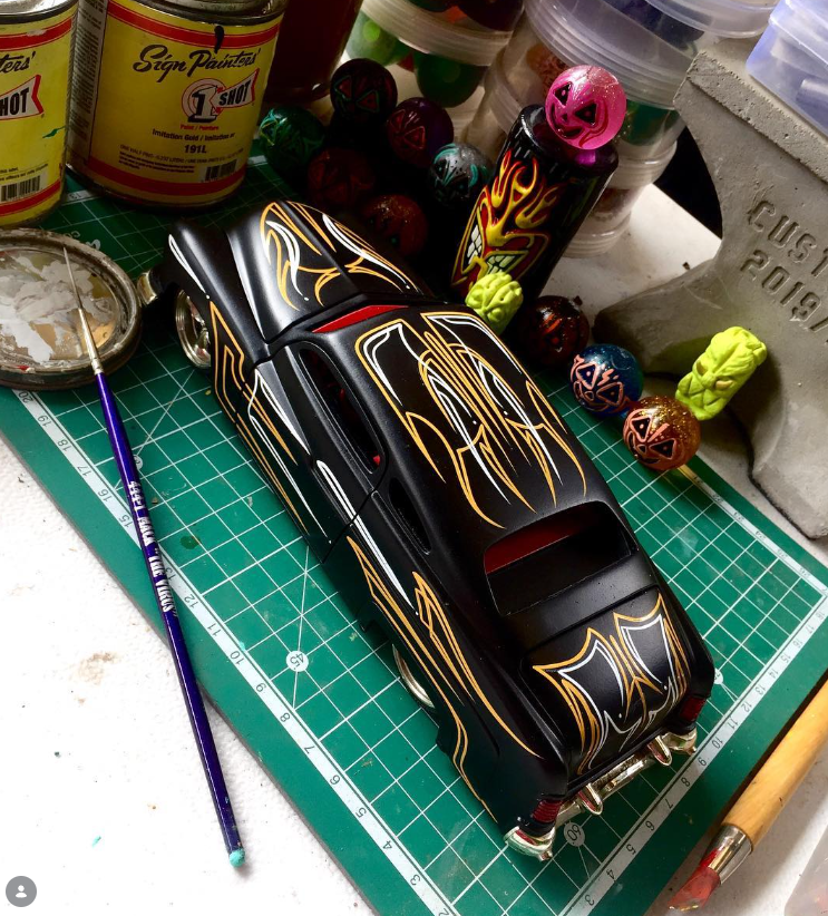 Agung Castavo pinstriping work