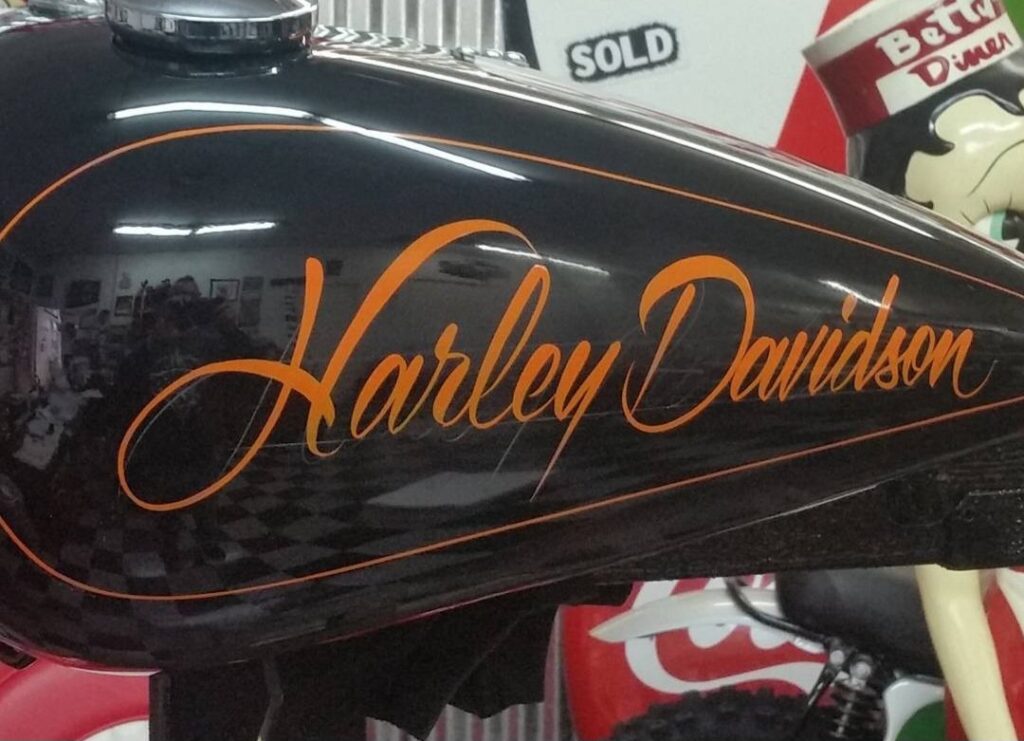 Work by Tonys Pinstriping